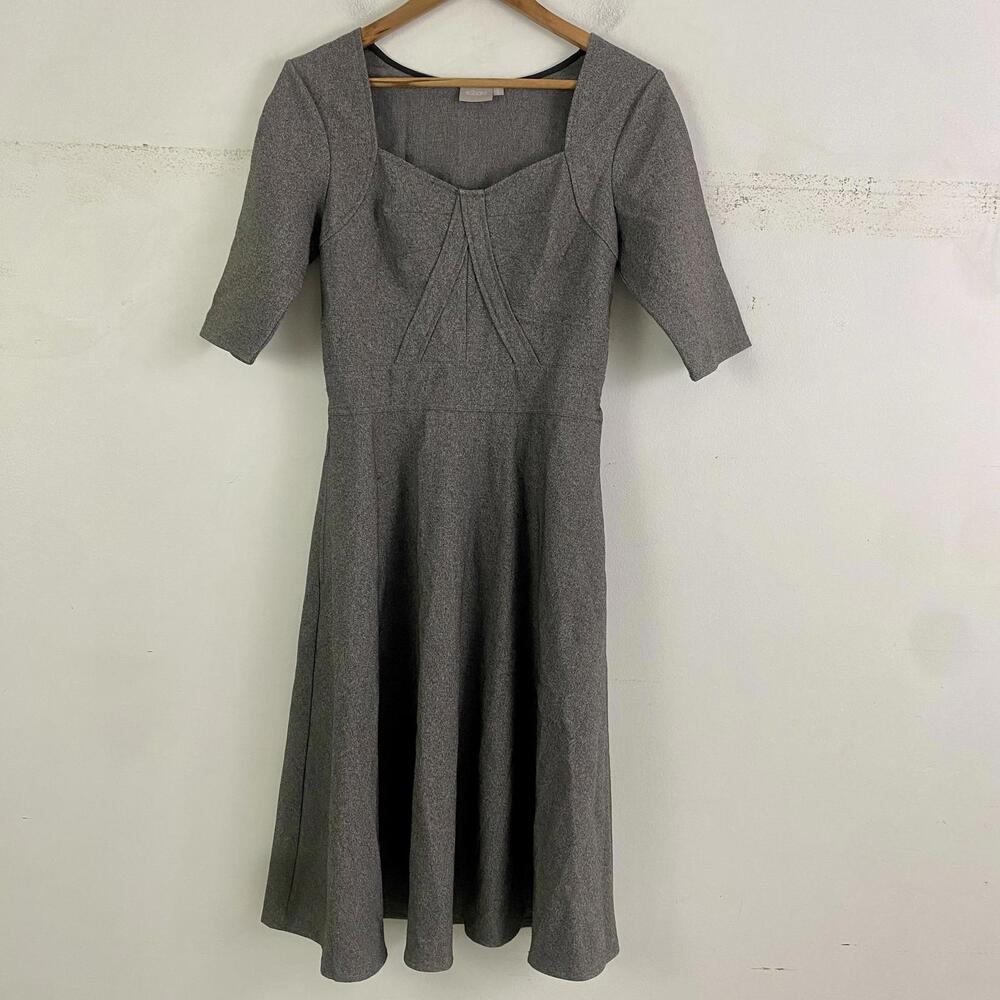 ESHAKTI gray short sleeve S-line dress sz S